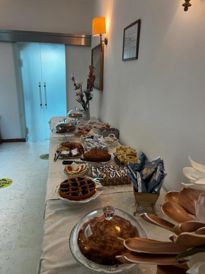 Hotel Trieste Riccione Ngoại thất bức ảnh