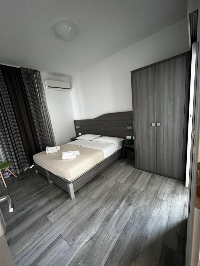Hotel Trieste Riccione Ngoại thất bức ảnh