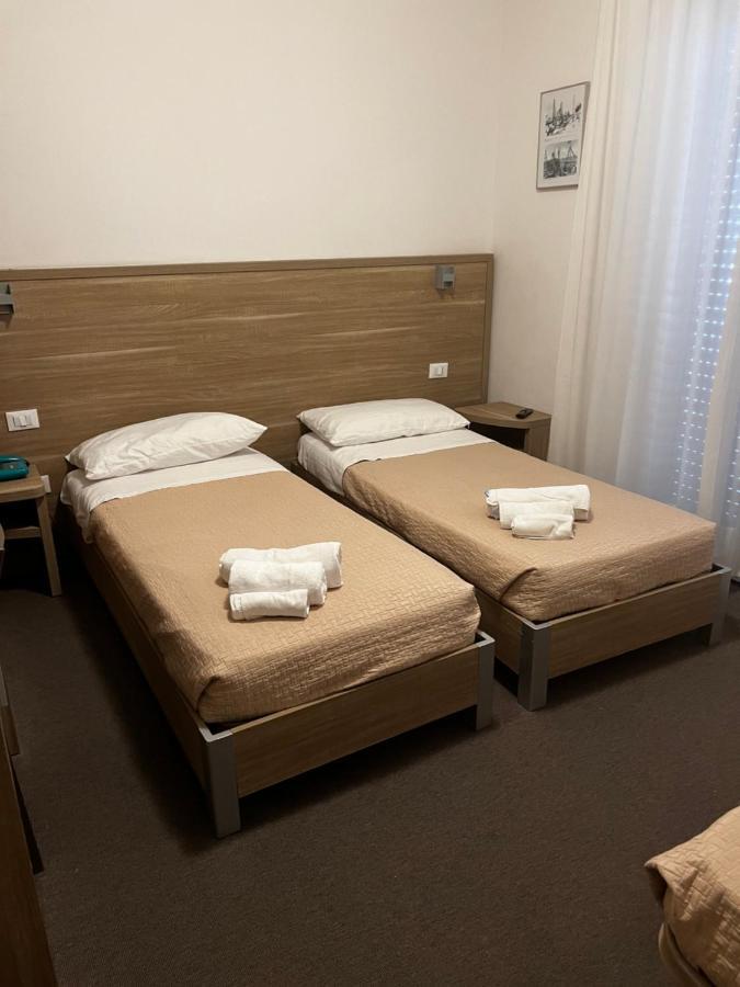 Hotel Trieste Riccione Ngoại thất bức ảnh