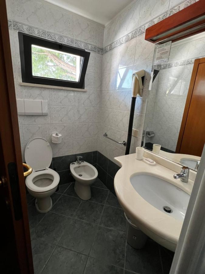 Hotel Trieste Riccione Ngoại thất bức ảnh